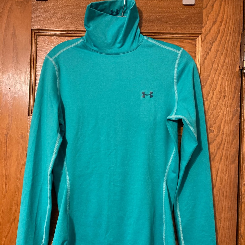 NWOT Under Armour Long Sleeve Shirt (Col Gear)